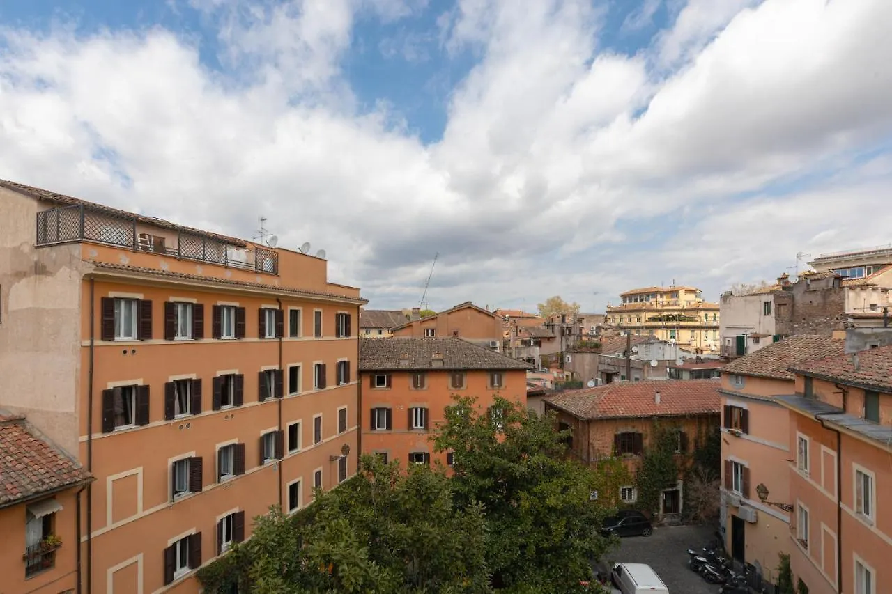 Amazing Penthouse With Terrace And Rooftop In Trastevere Řím Itálie
