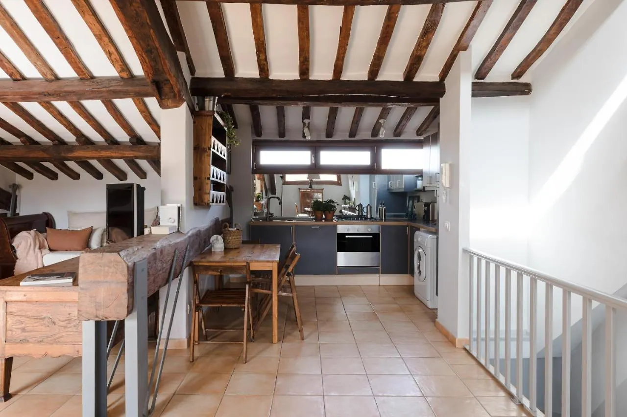 Amazing Penthouse With Terrace And Rooftop In Trastevere Řím