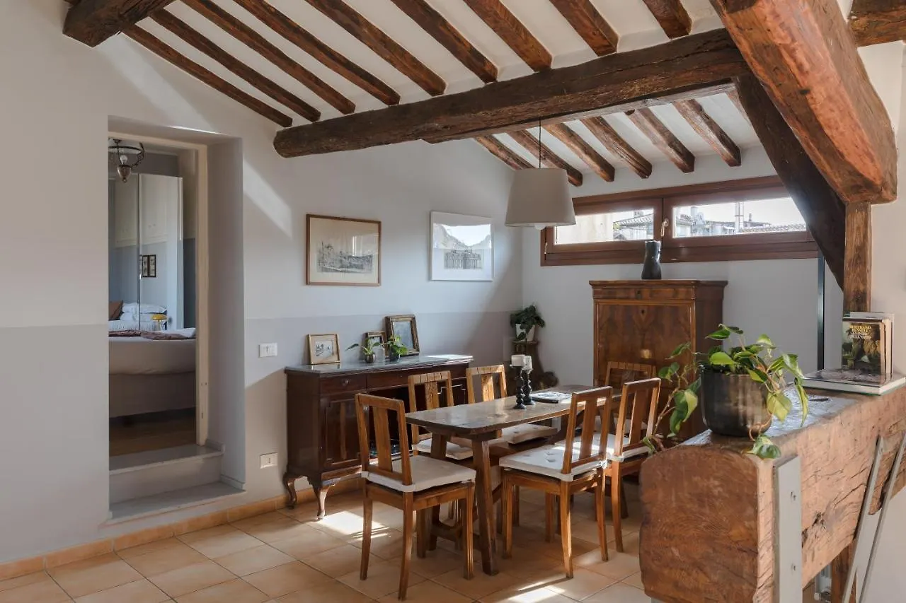 Amazing Penthouse With Terrace And Rooftop In Trastevere Řím