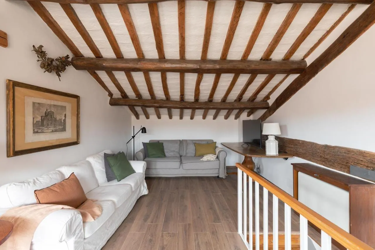 Amazing Penthouse With Terrace And Rooftop In Trastevere Řím