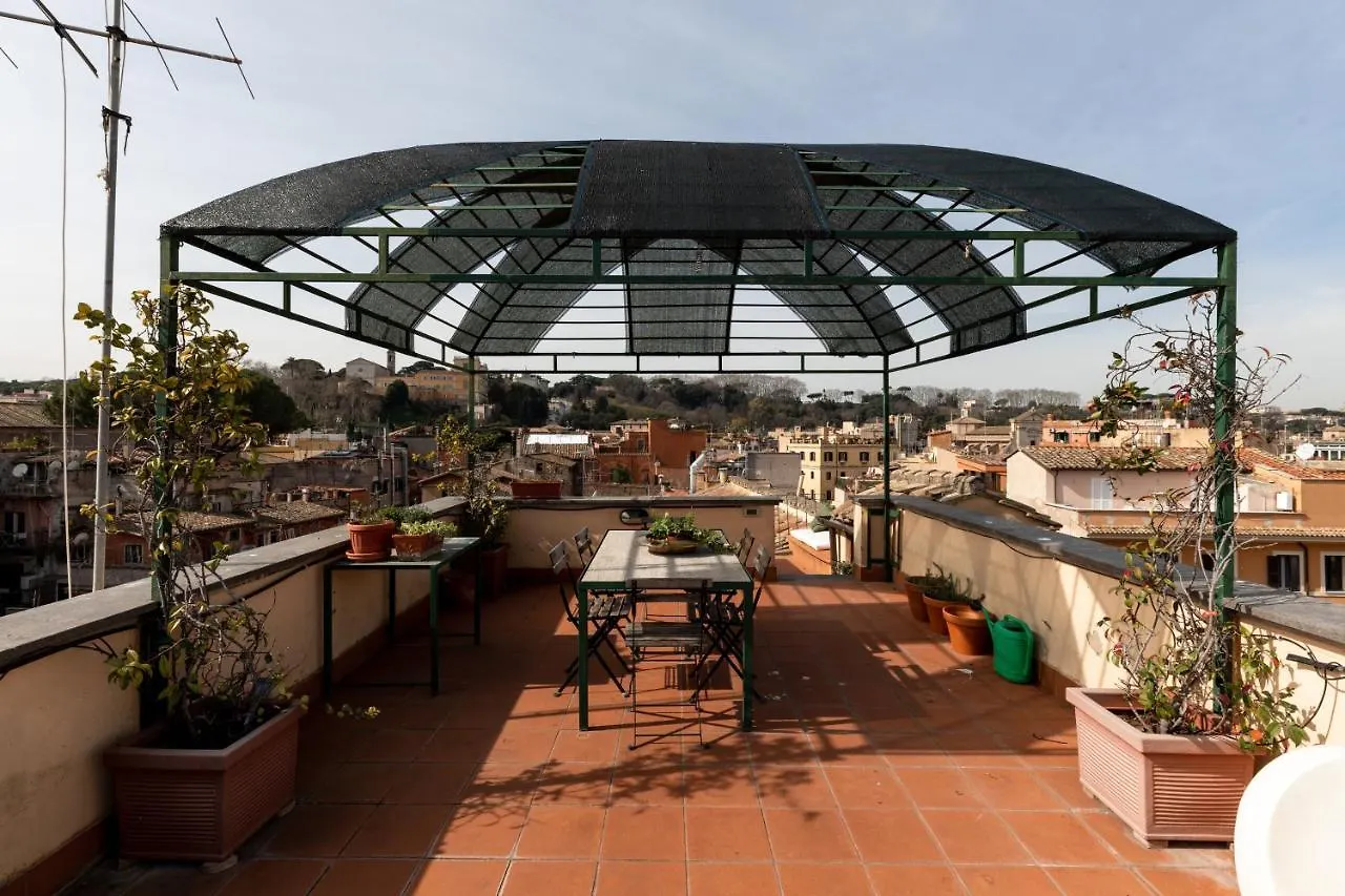 Apartmán Amazing Penthouse With Terrace And Rooftop In Trastevere Řím