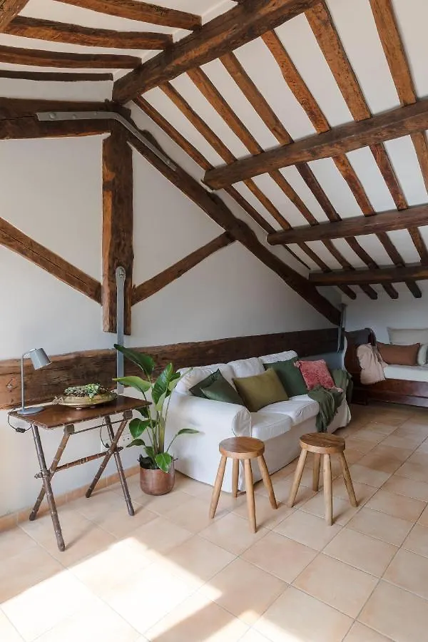 Апартаменты Amazing Penthouse With Terrace And Rooftop In Trastevere Рим