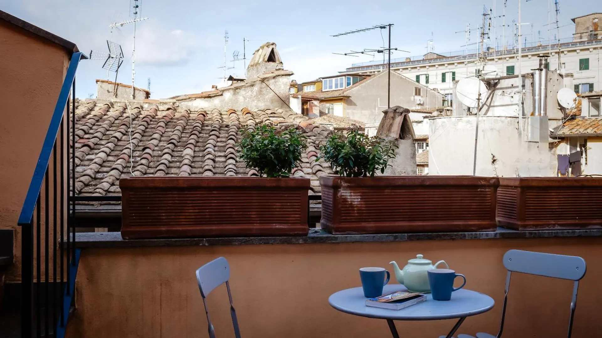 Апартаменты Amazing Penthouse With Terrace And Rooftop In Trastevere Рим