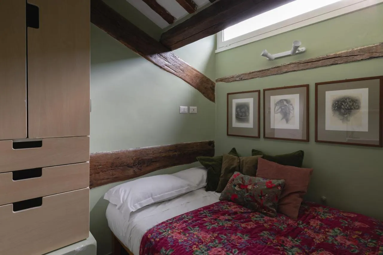 Apartment Amazing Penthouse With Terrace And Rooftop In Trastevere Rome