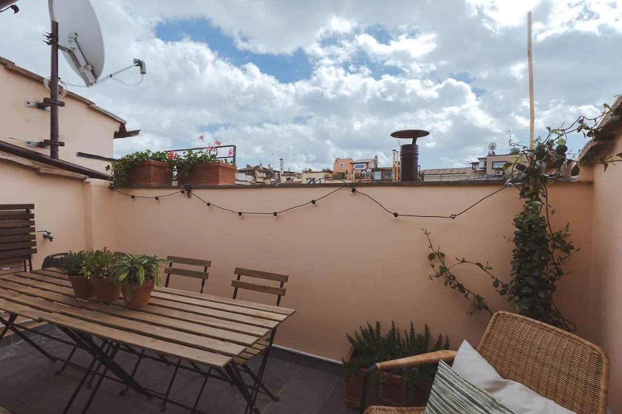 Amazing Penthouse With Terrace And Rooftop In Trastevere Rome Apartment