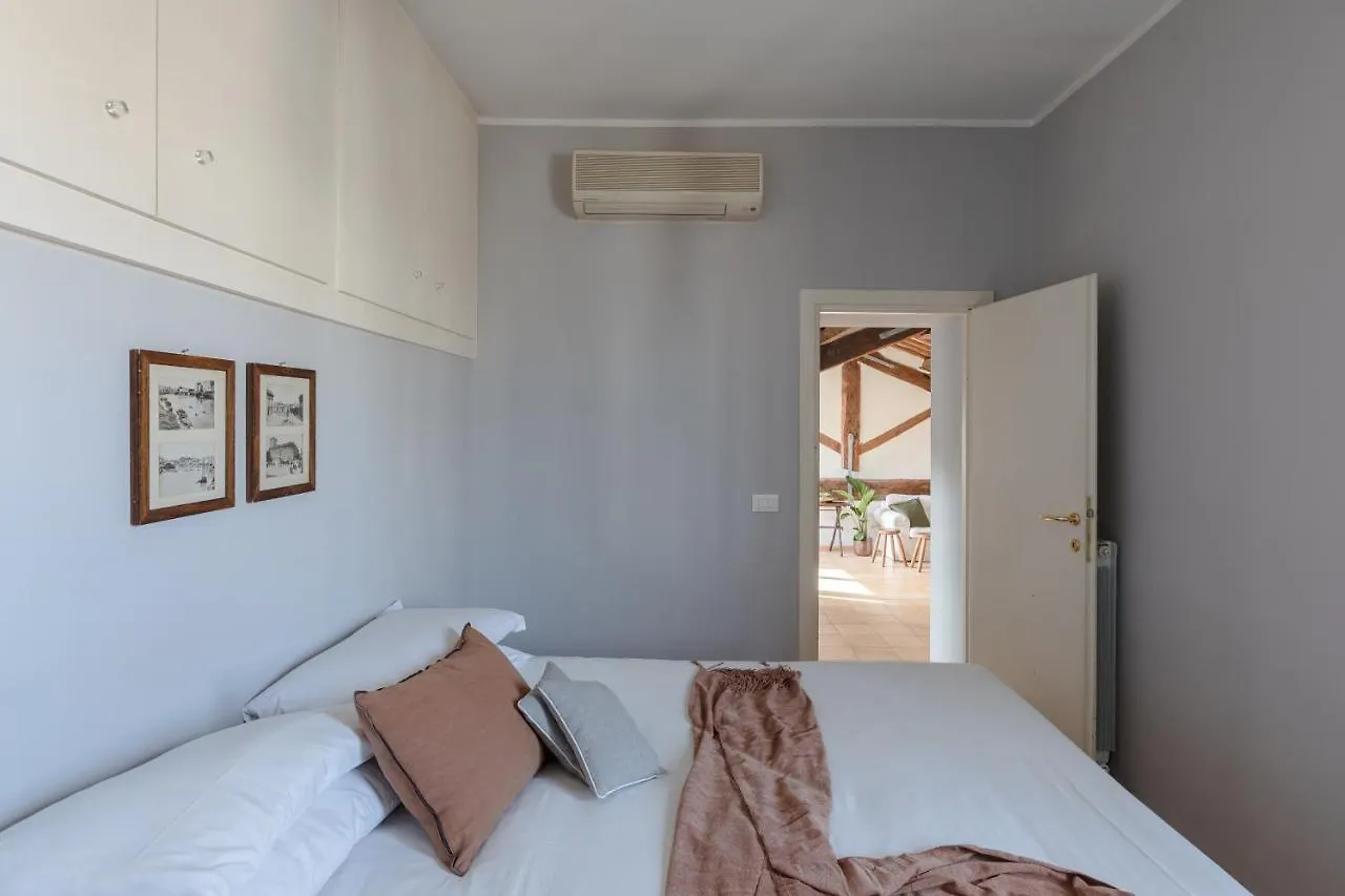 Apartment Amazing Penthouse With Terrace And Rooftop In Trastevere Rome
