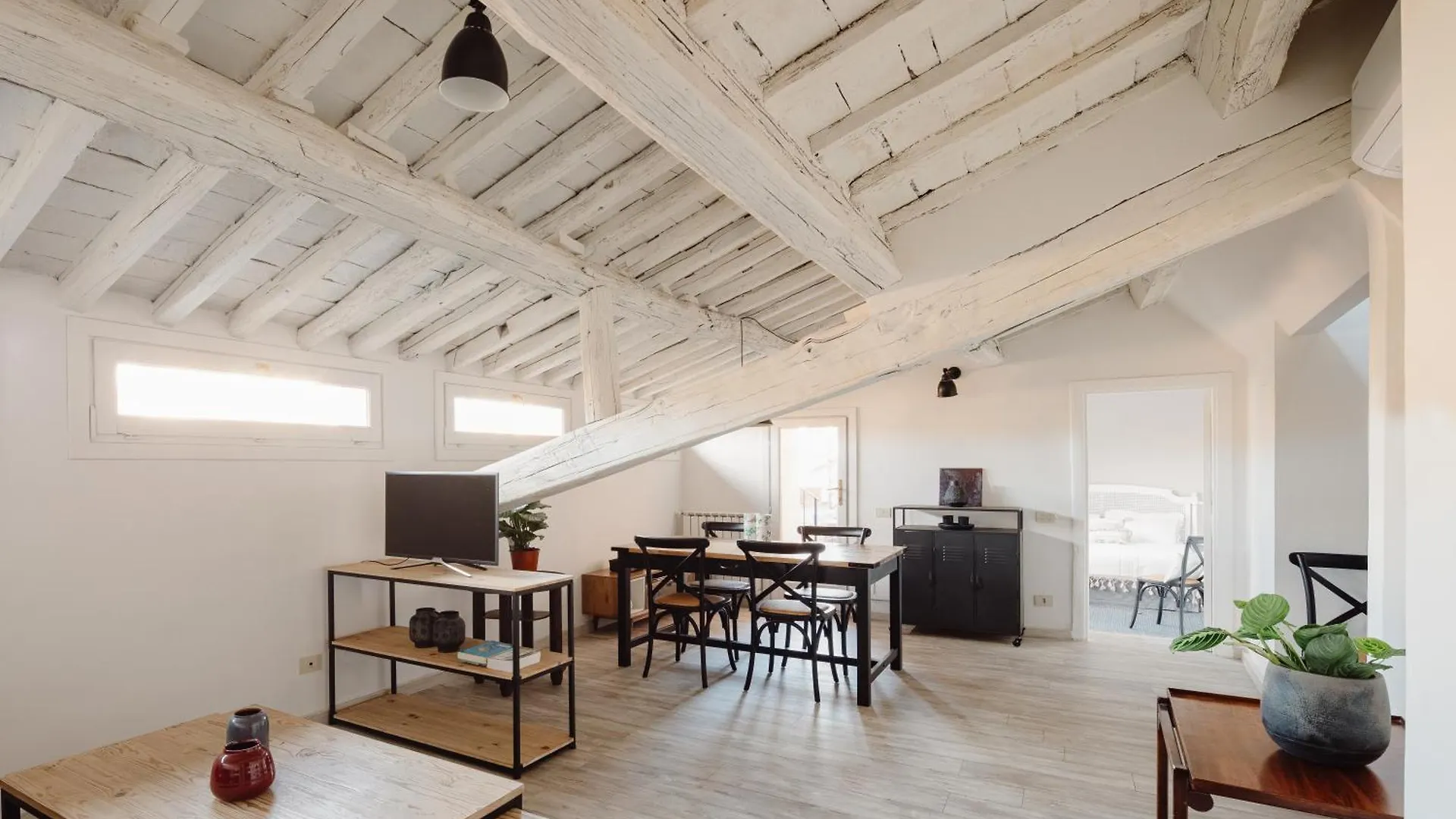Amazing Penthouse With Terrace And Rooftop In Trastevere Rome Apartment